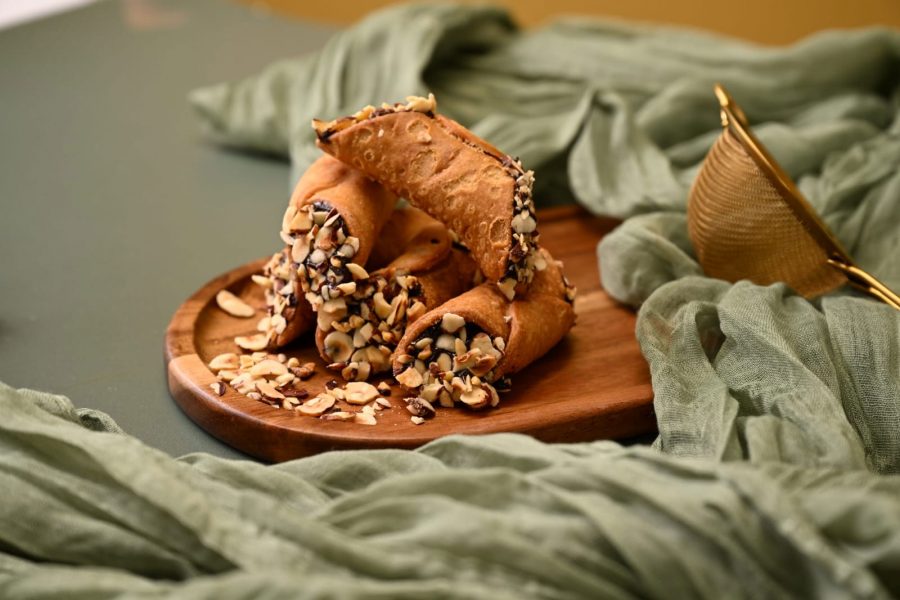2312 - Piedmont Hazelnut Classic Cannolo - Image 2