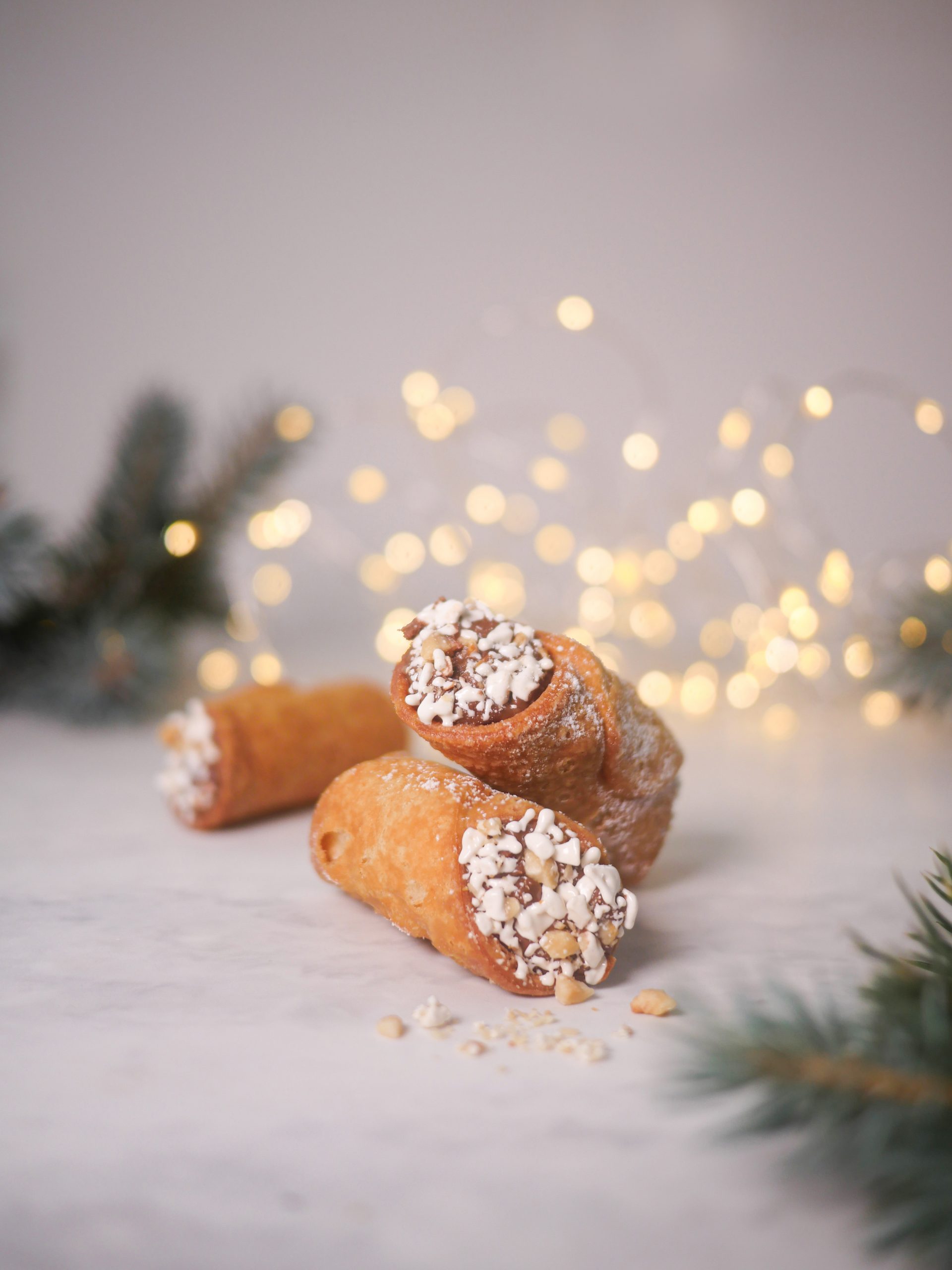 Code 4001 - Crunchy Almond & Nougat Classic Cannolo