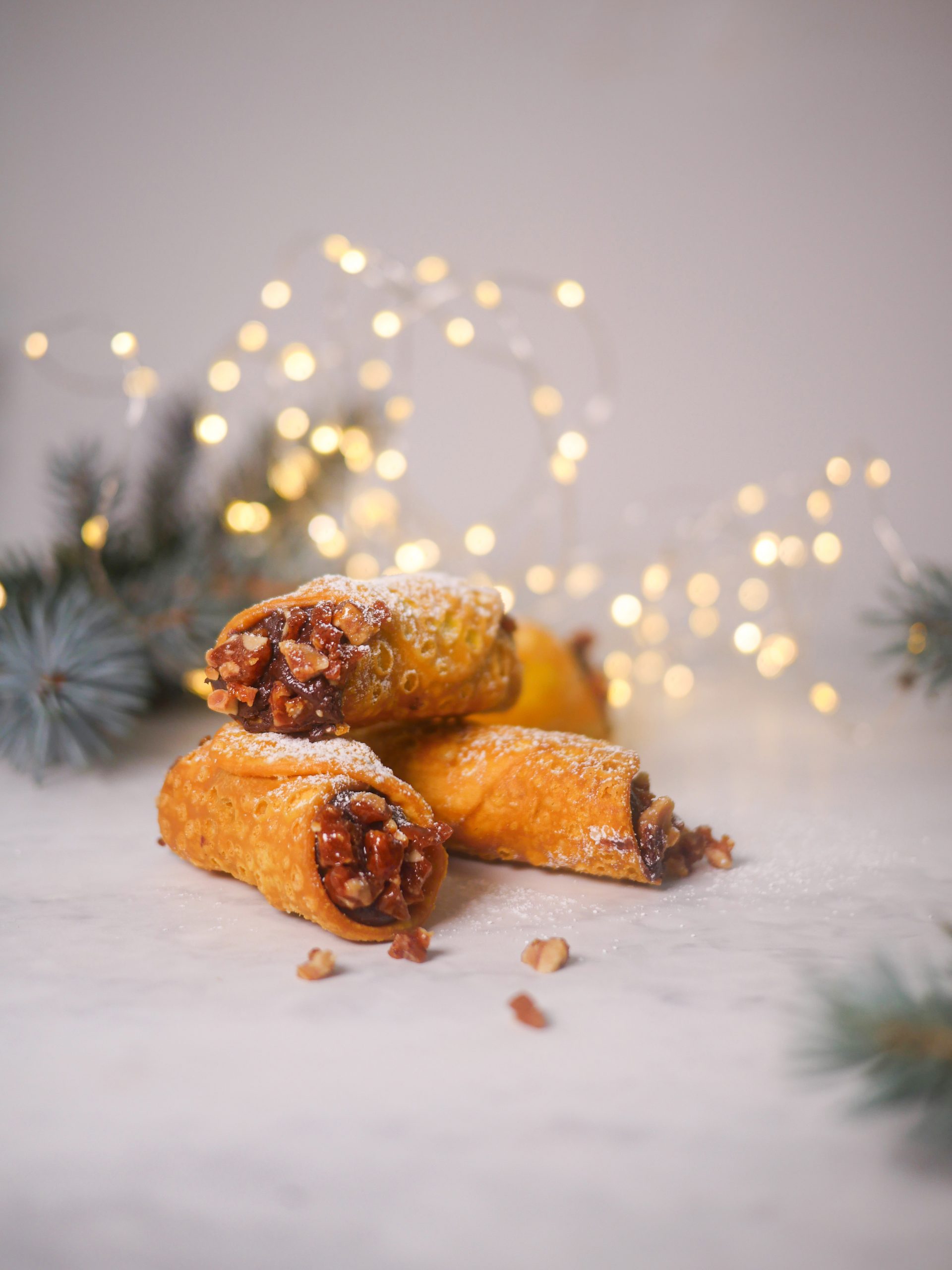 Code 4003 - Dark Chocolate and Caramelised Hazelnut Cannolo with Orange aroma